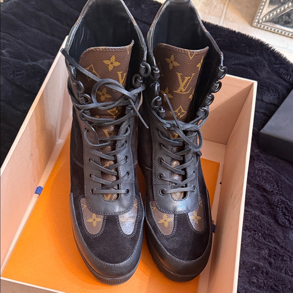 Louis Vuitton Black and Brown Ankle Boots